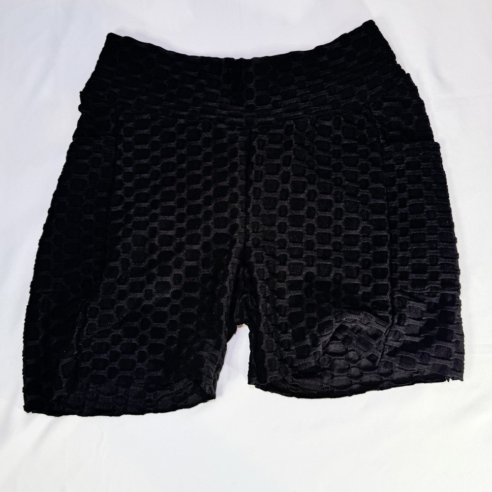 Fit In Women's Black M Textured Honeycomb Yoga Shorts High Waist Pockets